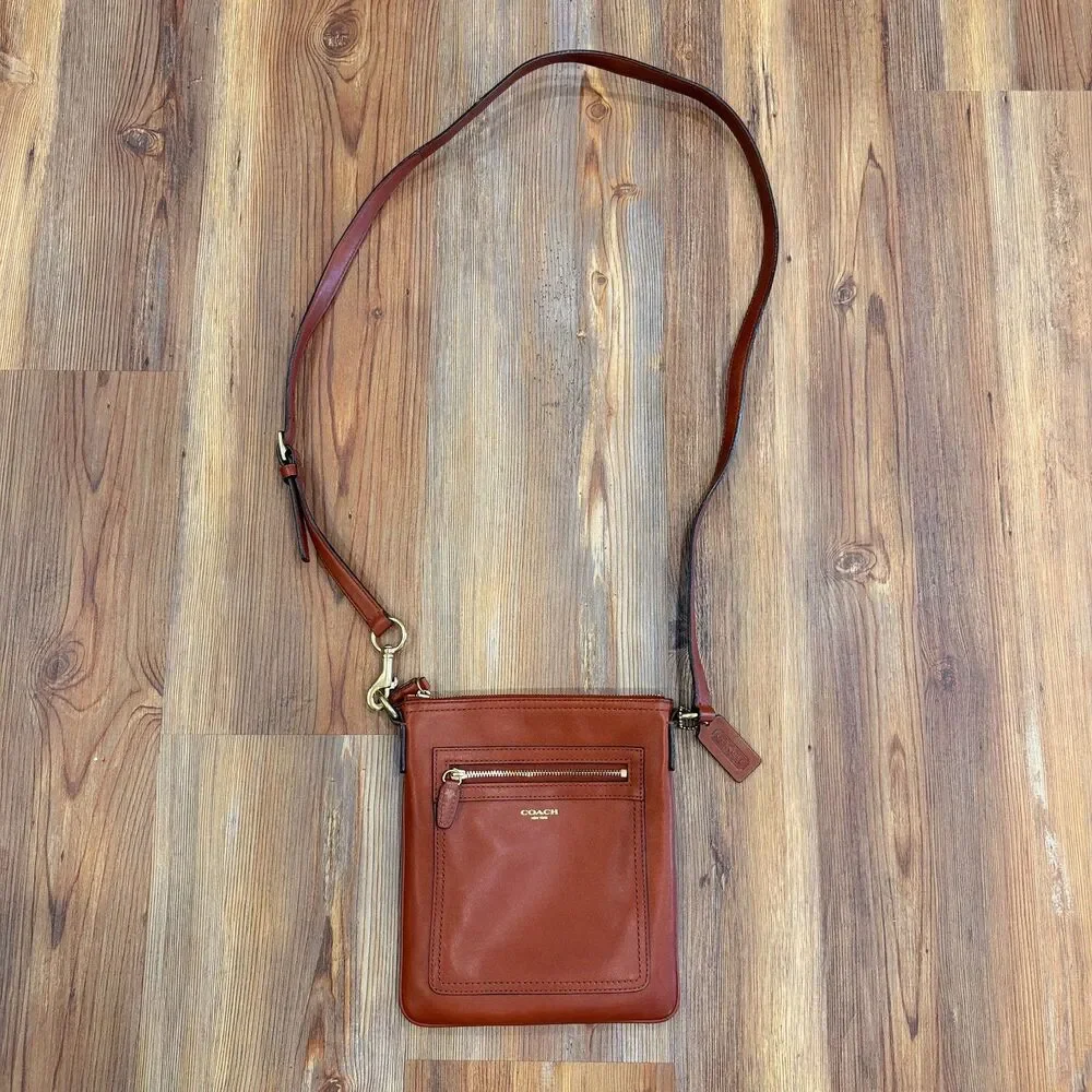 Coach Legacy Leather Swingpack Crossbody Bag British Tan Cognac - Picture 2 of 12